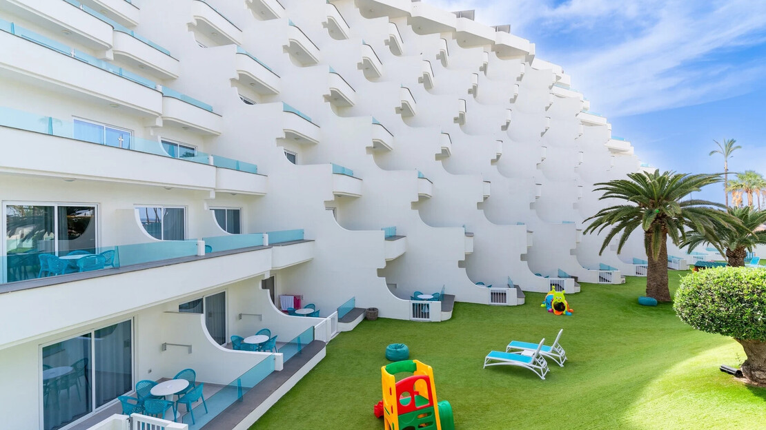 HOVIMA La Pinta Beachfront Family Hotel